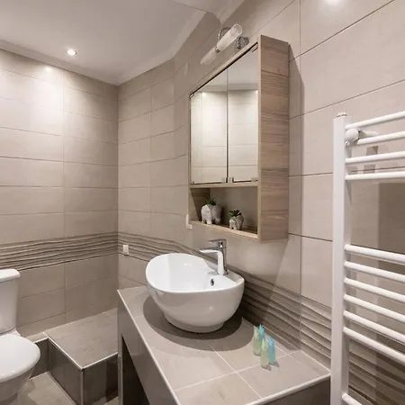 Spacious Apartment, 2 Bedrooms Thessaloniki Exterior photo