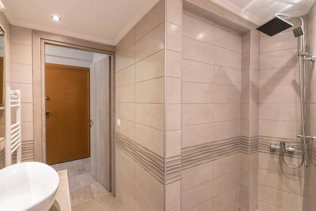 Apartmán Spacious Apartment, 2 Bedrooms *